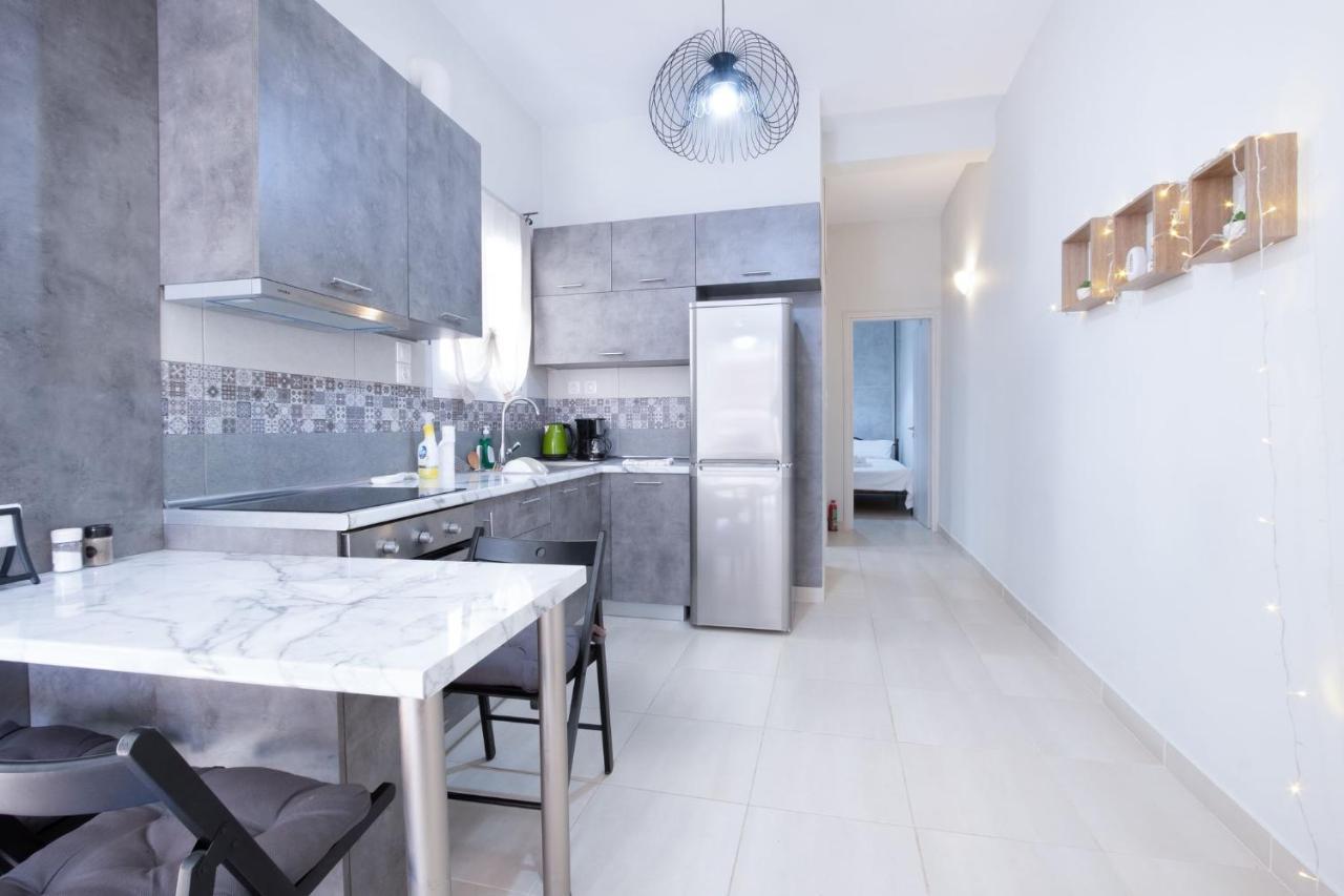 Bright Apartment In Pireus Eksteriør bilde
